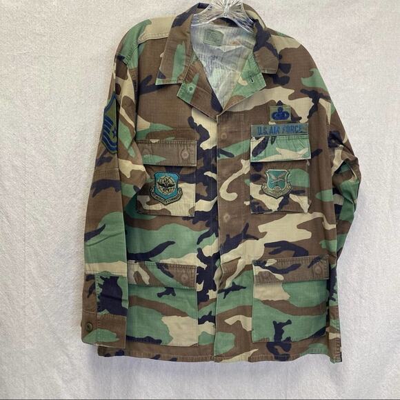 Authentic Military camo ripstop shirt jacket shacket with patches  size Medium - Picture 2 of 15